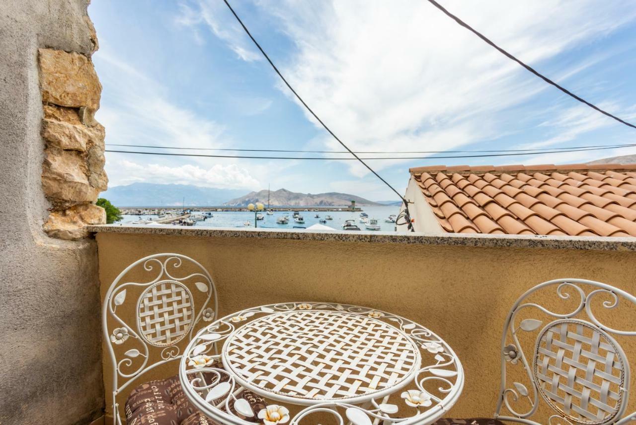 Apartments Riva Baška Esterno foto